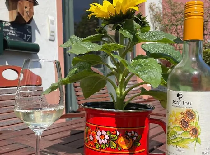 Weingut Und Gästezimmer Jörg Thul Gasthof Detzem